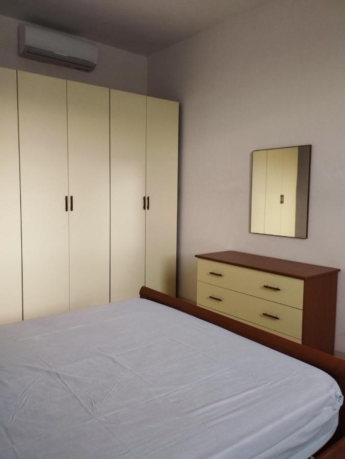 Clave, Affittacamere, Casa Vacanze Cozze Εξωτερικό φωτογραφία