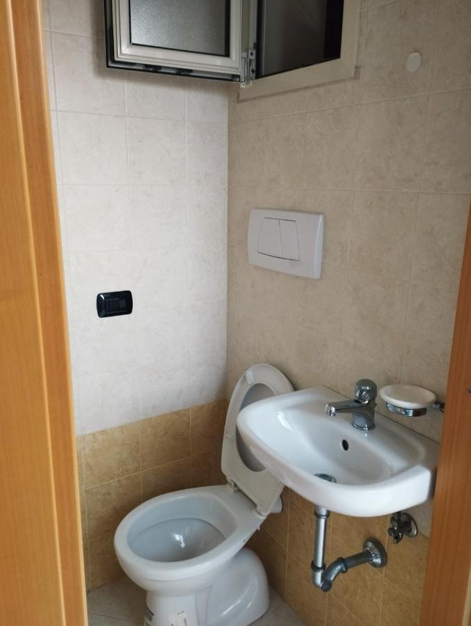 Clave, Affittacamere, Casa Vacanze Cozze Εξωτερικό φωτογραφία