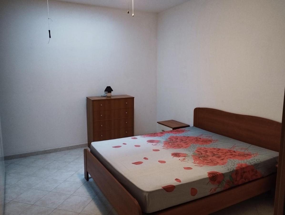 Clave, Affittacamere, Casa Vacanze Cozze Εξωτερικό φωτογραφία