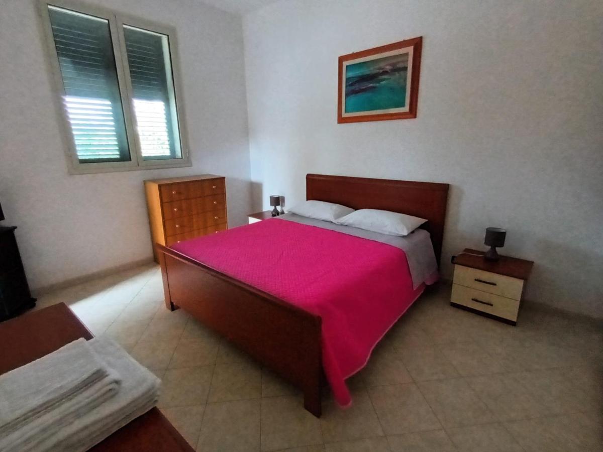 Clave, Affittacamere, Casa Vacanze Cozze Εξωτερικό φωτογραφία